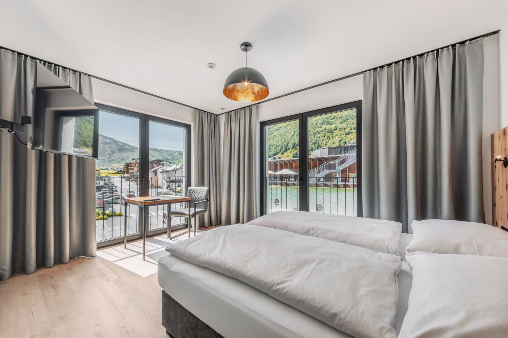 Λlpstern - Silvretta Card Premium Betrieb Apartment กัลเทือร์ ภายนอก รูปภาพ